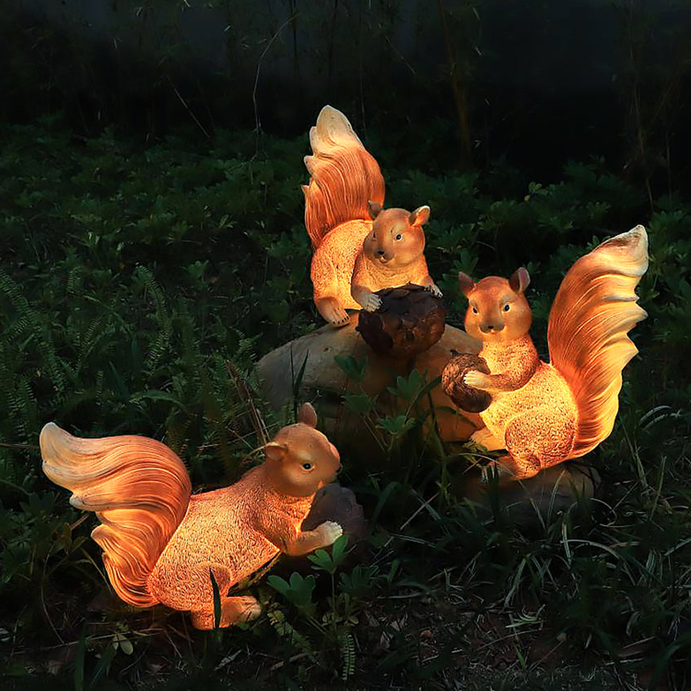 Fateh Decorative Squirrel Solar Resin Outdoor Light,Brown