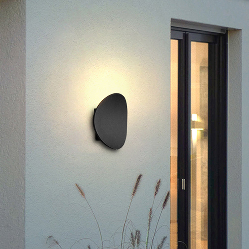 Orr Modern Minimalist Pebbles Shaped Metal/Acrylic Outdoor Waterproof Wall Lamp, Black/Grey