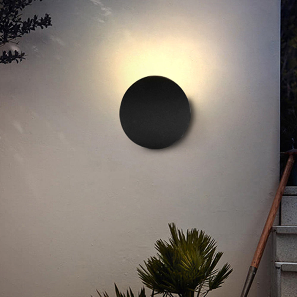 Orr Modern Minimalist Pebbles Shaped Metal/Acrylic Outdoor Waterproof Wall Lamp, Black/Grey
