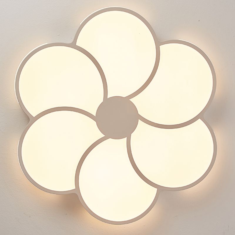 Hana Modern Flower Metal/Acrylic Flush Mount Ceiling Light, White