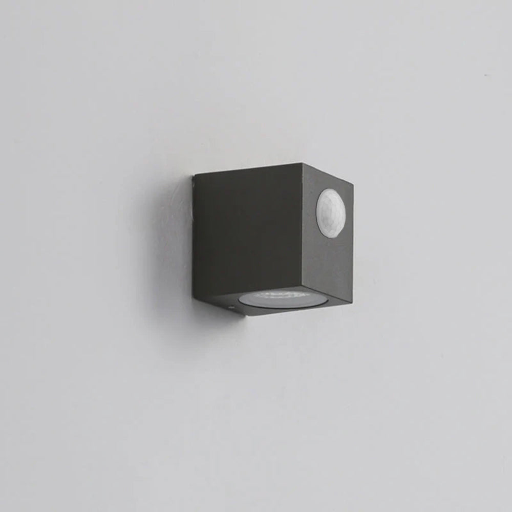 Orr Minimalist Metal Square Outdoor Wall Lamp