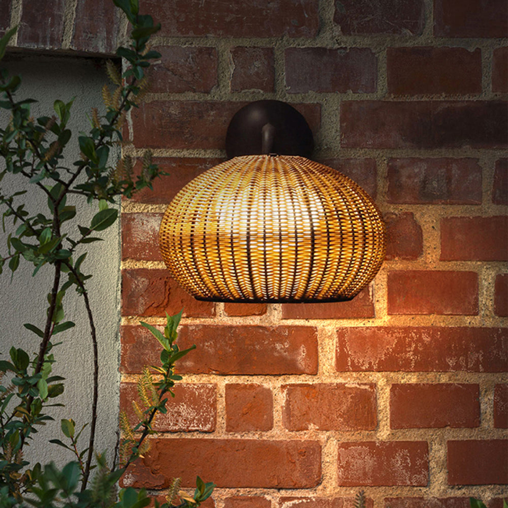 Ritta Farmhouse Metal/Rattan Outdoor Wall Lamp, Log Color