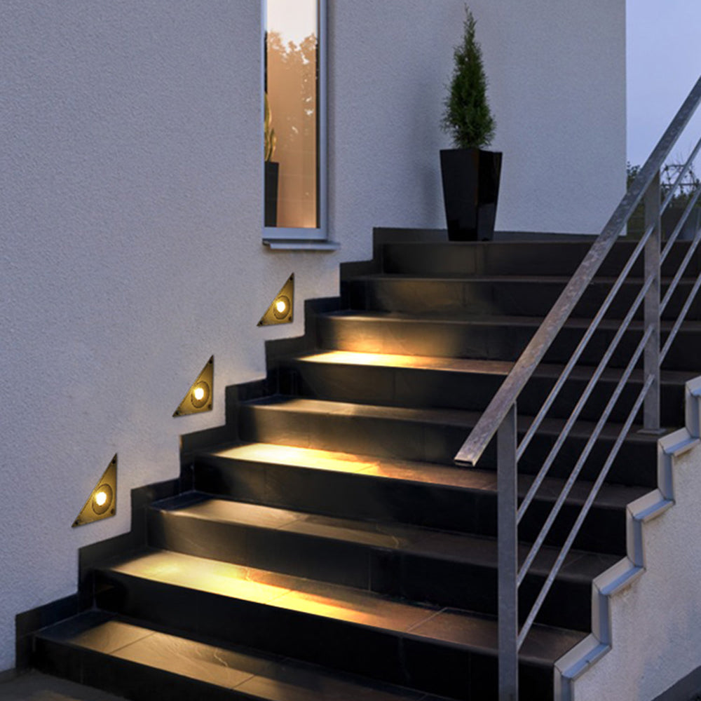 Orr Modern Triangle Motion Sensor Outdoor Deck/Step Light, Black