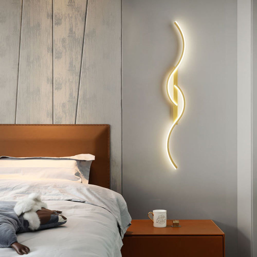 Louise Modern Linear Wave Bedroom Wall Lamp Black/Gold Living Room