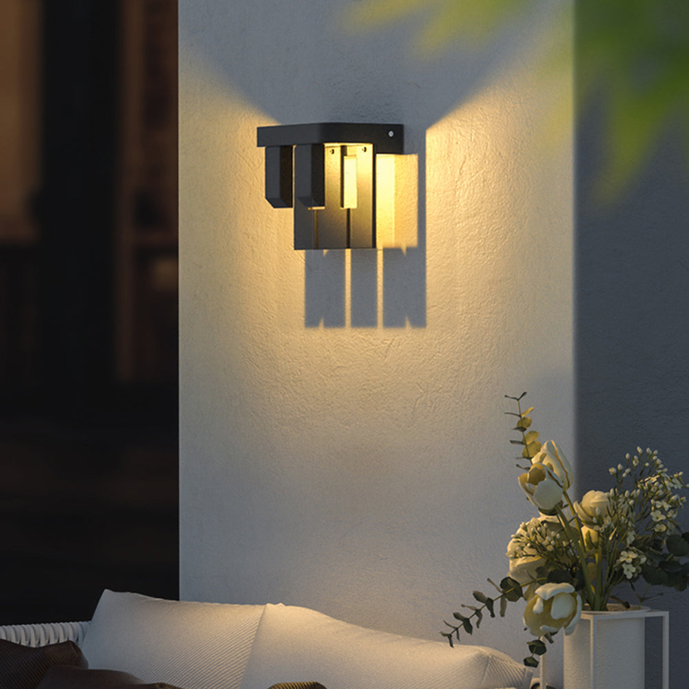 Orr Modern Minimallist Metal Solar Outdoor Garden/Yard Wall Lamp, Black
