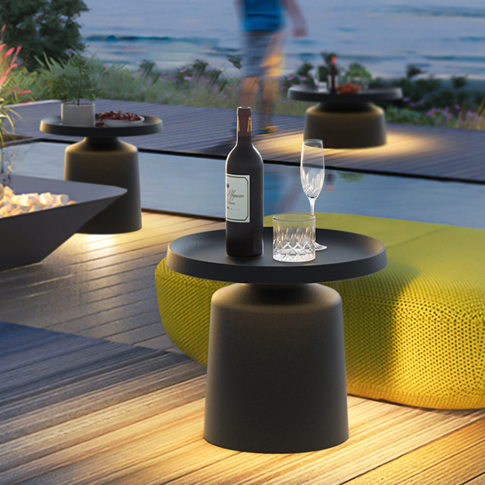 Pena Table Metal Rechargeable/Solar Outdoor Floor Lamp, Black