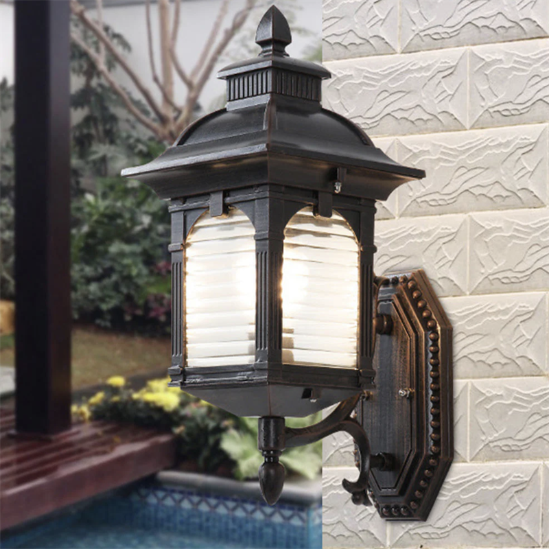 Brady Vintage Outdoor Wall Lamp Glass/Meta Hallway/Courtyard