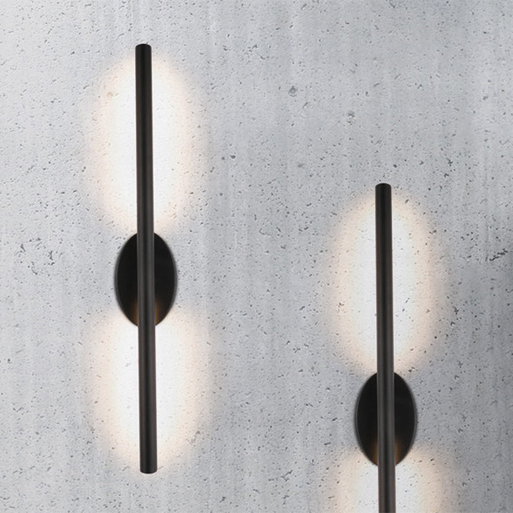 Edge Minimalist Linear Metal Wall Lamp, Black, Bathroom, Front Mirror