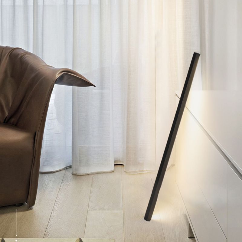 Edge Minimalist Linear Metal Floor Lamp, Black/Gold, Living Room