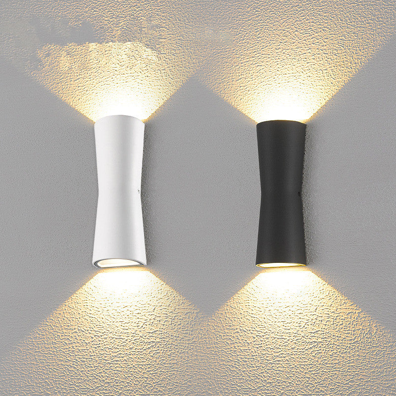 Orr Minimalist Torch Metal Outdoor Wall Lamp, Black/White