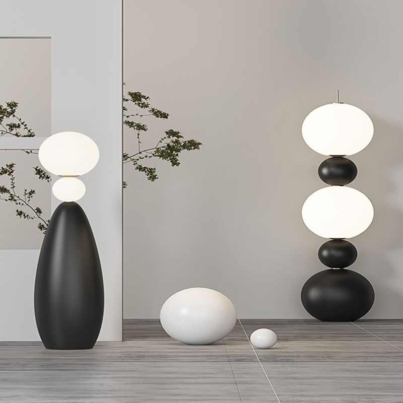 Valentina Modern Ball-shaped Resin Glass Floor Lamp,Black /White